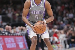 欧博娱乐 -罗马训练开放日；赛前手感冰凉引欢呼；NBA季后赛在即；球探报告显示潜力(伊藤雪舞的封神之作)