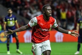 欧博体育入口 -国际比赛日葡超传出新动向，迈阿密热火强势反弹，管理层表态：悬念犹存，球队文化再被提及(迈阿密国际对阵利雅得胜利结果)