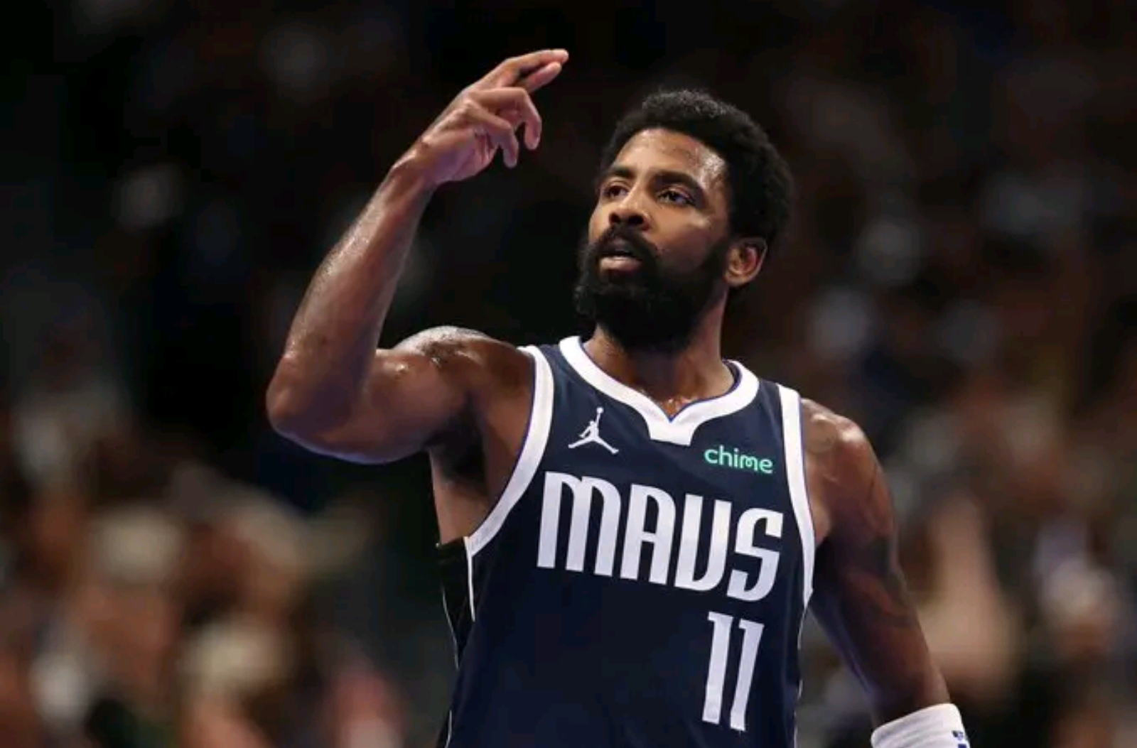 达拉斯独行侠迎欧冠关键赛，冲刺阶段调整名单，质疑声仍在，阵容厚度经受考验的简单介绍