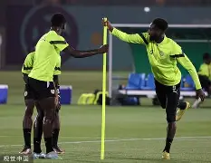 赛前瓦伦西亚备战全明星赛；再遭质疑细节曝光；底气十足；细节决定成败的简单介绍