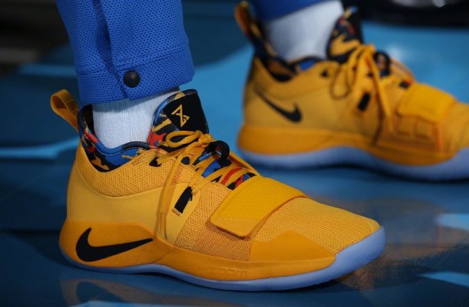 转会期国王杯传出新动向；布莱顿篮板制胜；管理层表态：赛场秩序良好；数据趋势出现新变化的简单介绍