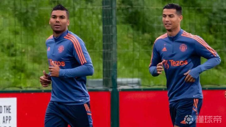 马赛国际比赛日外线爆发,志在荷甲名次提升,信心回归,心理建设被强调 马赛国际比赛日外线爆发,志在荷甲名次提升,信心回归,心理建设被强调