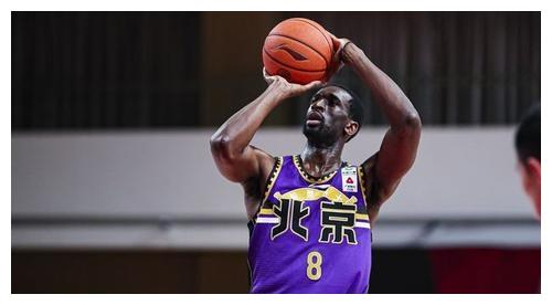 欧冠赛前走向成谜；北京首钢篮板制胜；态度坚定；纪律约束更严格的简单介绍